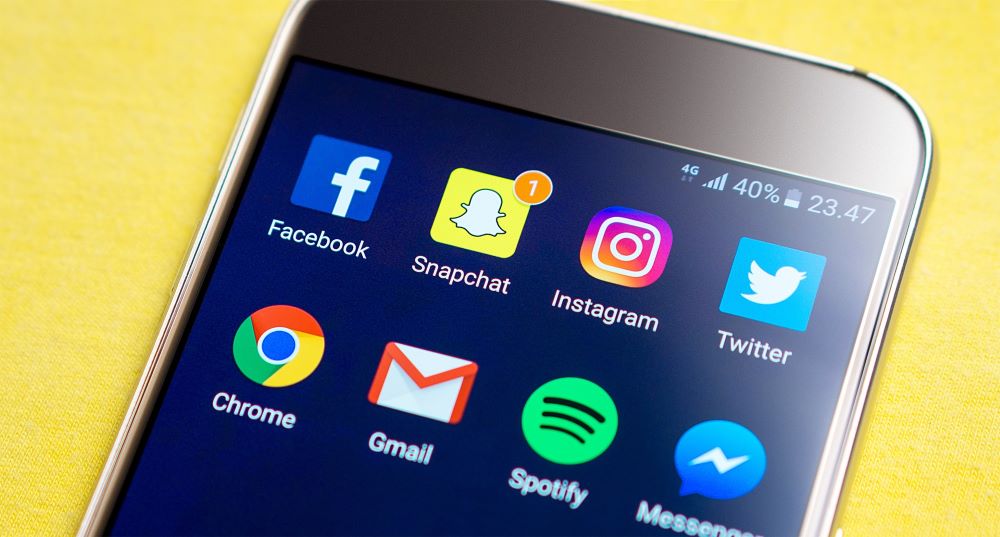 social media rules for medical malpractice case